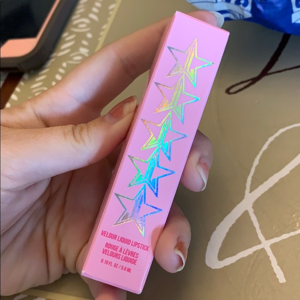 Velour liquid lipstick in shade Diamond